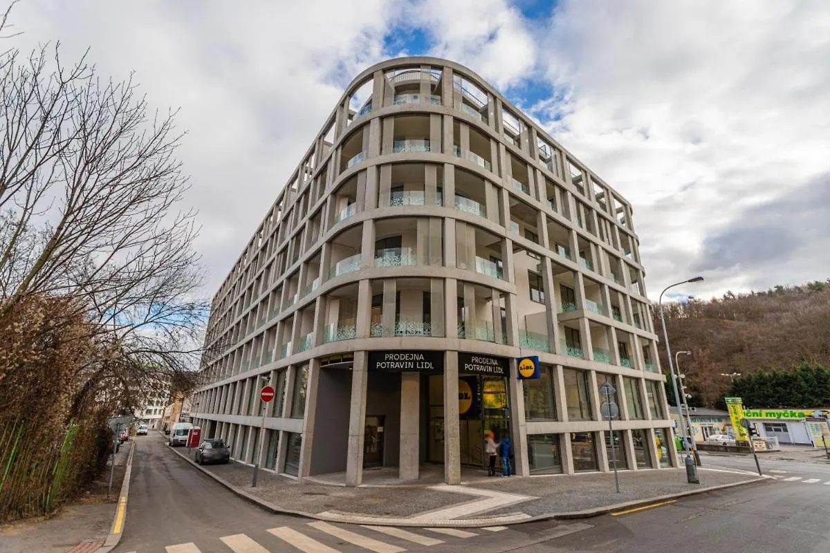 Appartement 12 Min Centrum, 200Mb Wifi, Onsite Supermarket Praag