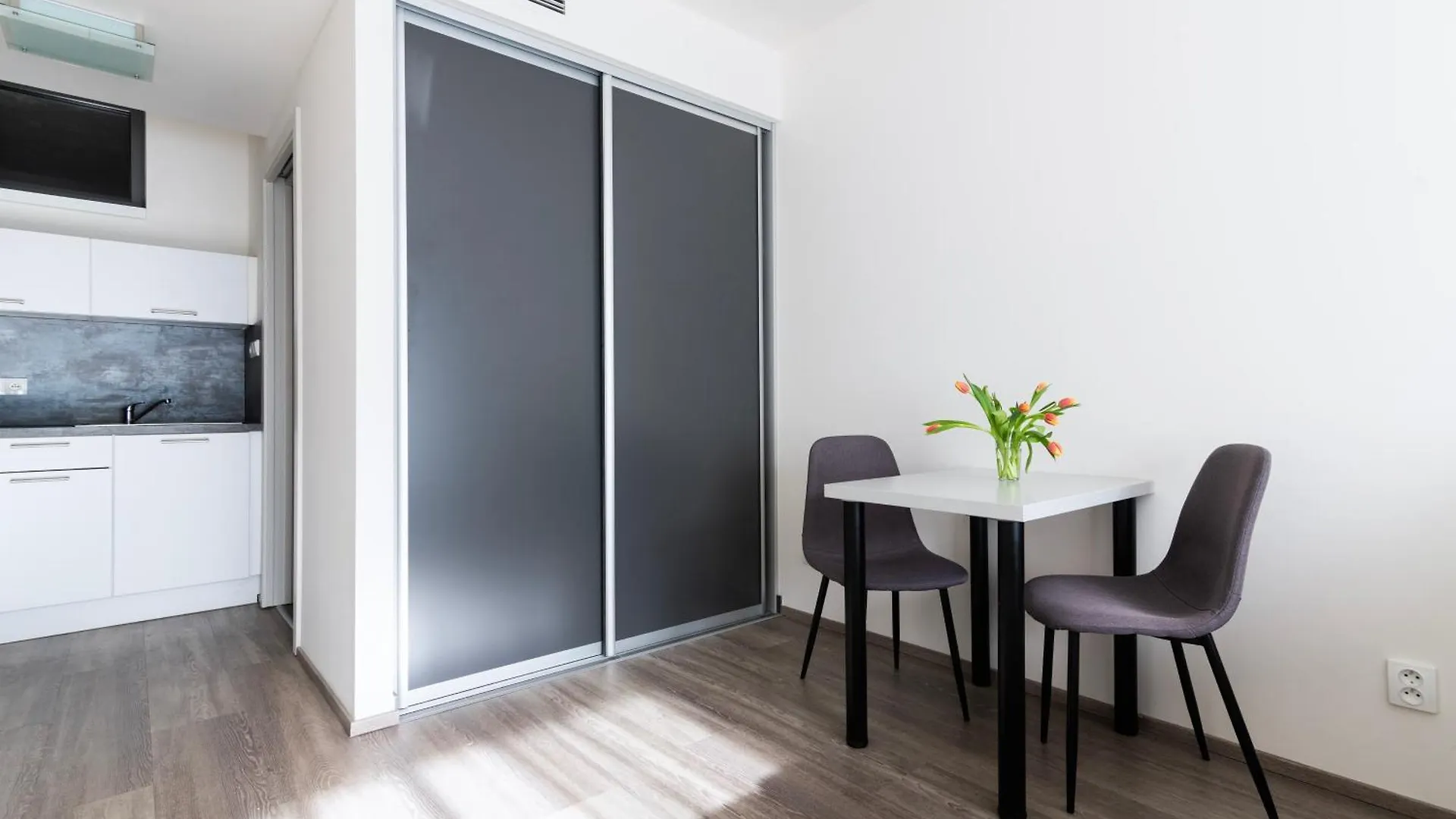 Daire 12 Min Centrum, 200Mb Wifi, Onsite Supermarket Prag